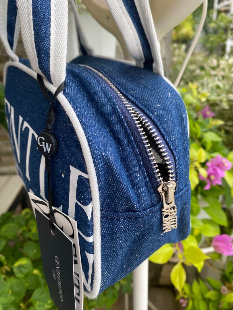 Gentlewoman Denim Handbag (Category: Purses & Pouches) located in Paranaque City. Submitted by elleilano (Listing ID 1255535097, Image 3). Description: Gentlewoman Denim Handbag. Available and ready to ship..