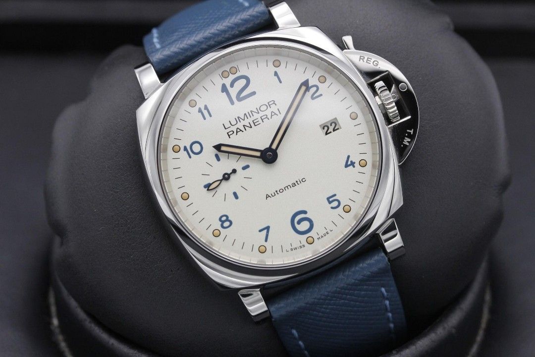 Panerai 906 Luxury Watches on Carousell