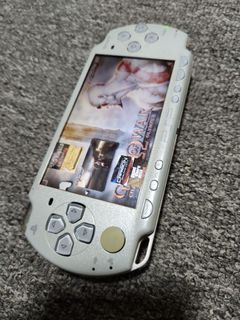 Original PSP2000 sale