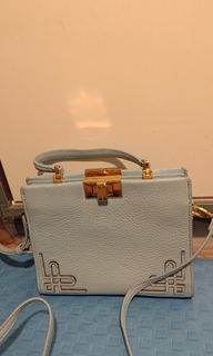 （分類：）位於 。 由 ting12345678 提交（商品編號 1258375221，圖片 1）。簡介： 。