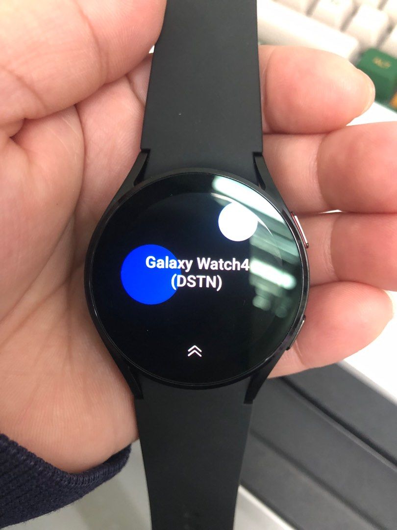 Selling Samsung Galaxy Watch 4 Mobile Phones Gadgets Wearables