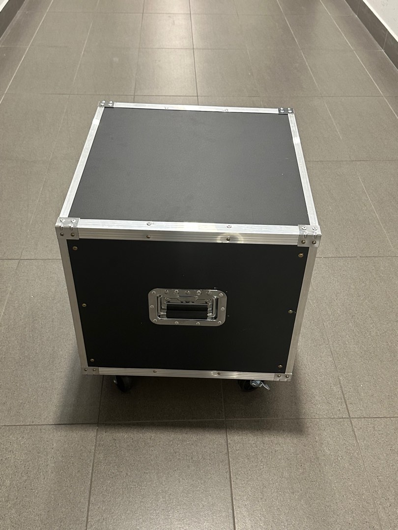 Server rack AV mixer amplifier use, Furniture & Home Living, Furniture