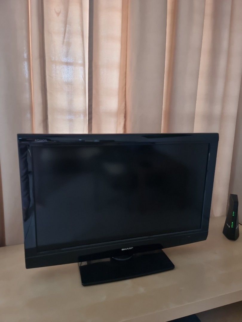 Sharp Aquos 32 inch LCD Color TV, TV & Home Appliances, TV