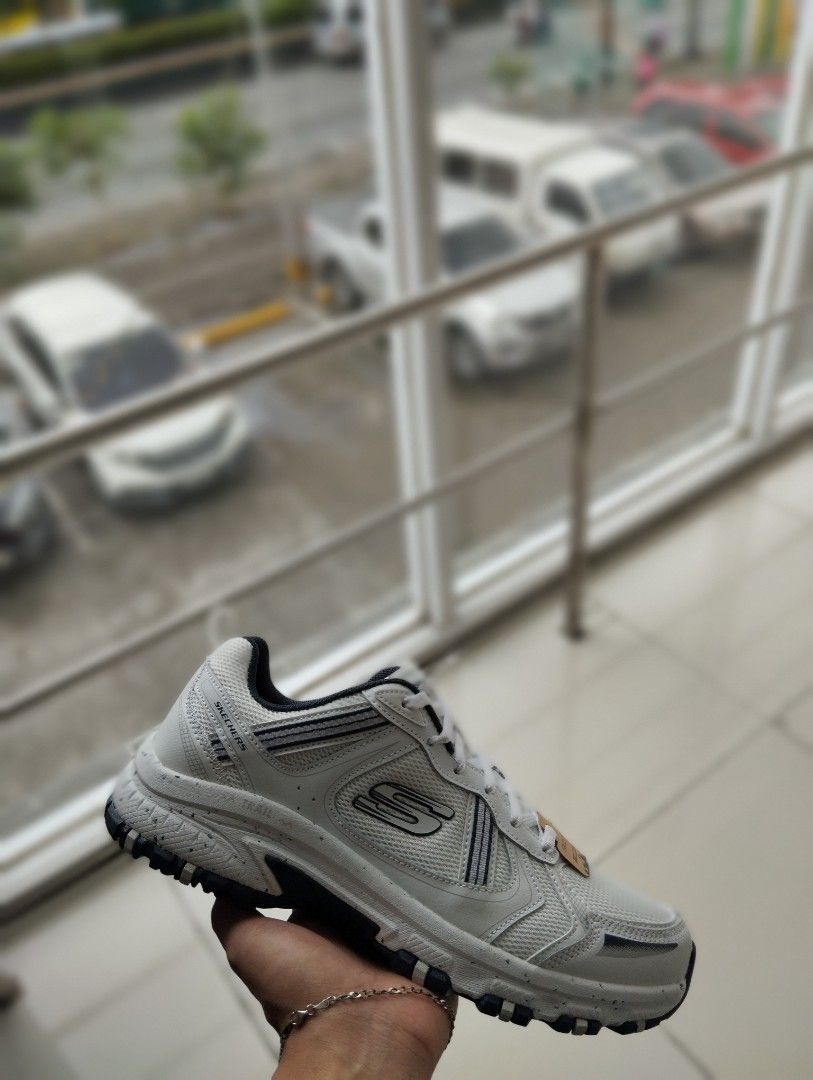Skechers shoes hot sale uni hill