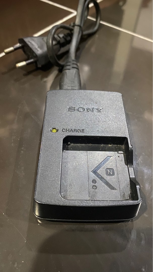 Sony Camera Battery Charger for NPBN1 Battery, Photography, Photography Accessories, Batteries