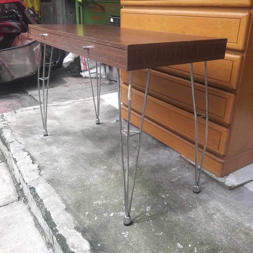 Study table Japan surplus (Category: Tables & Sets) located in Manila. Submitted by Hezcki (Listing ID 1258243718, Image 2). Description: .