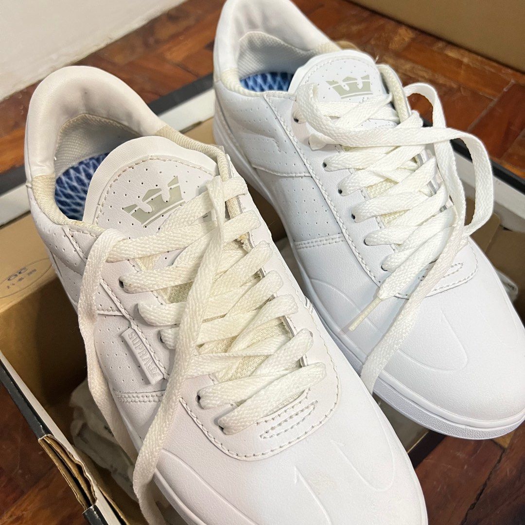 Supra elevate outlet