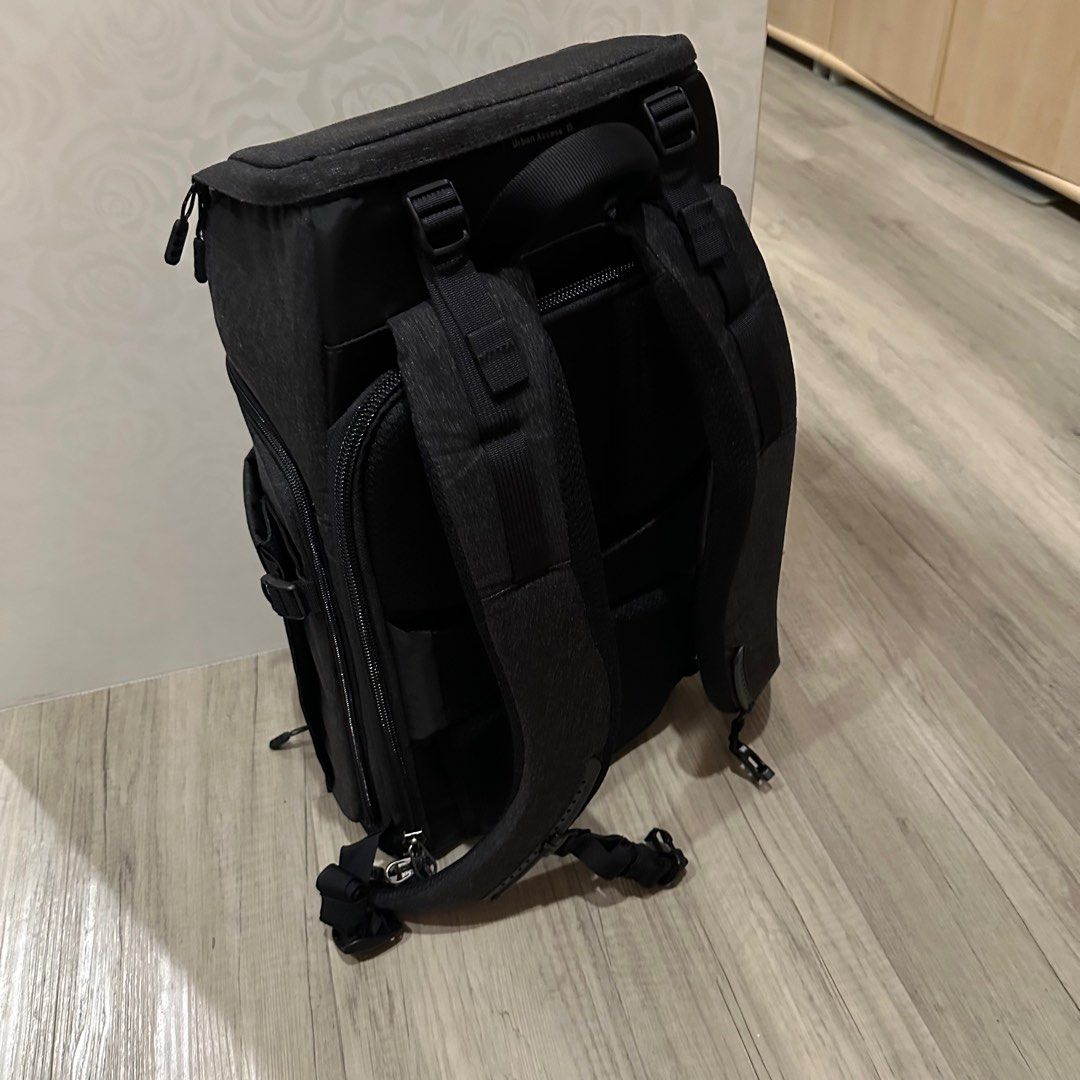 Think tank urban Acess 15 like New Photography Photography Accessories Camera Bags Carriers on Carousell