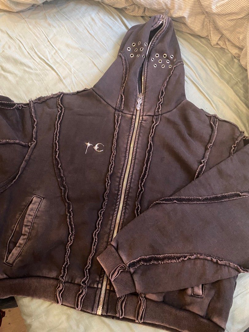 thug club gladiator hoodie size 3, 男裝, 外套及戶外衣服- Carousell