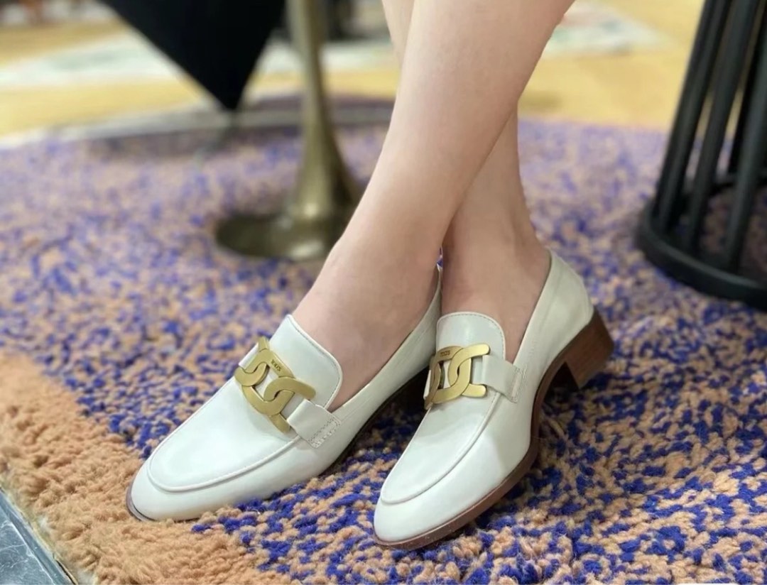 Tod's classic shoes 2025