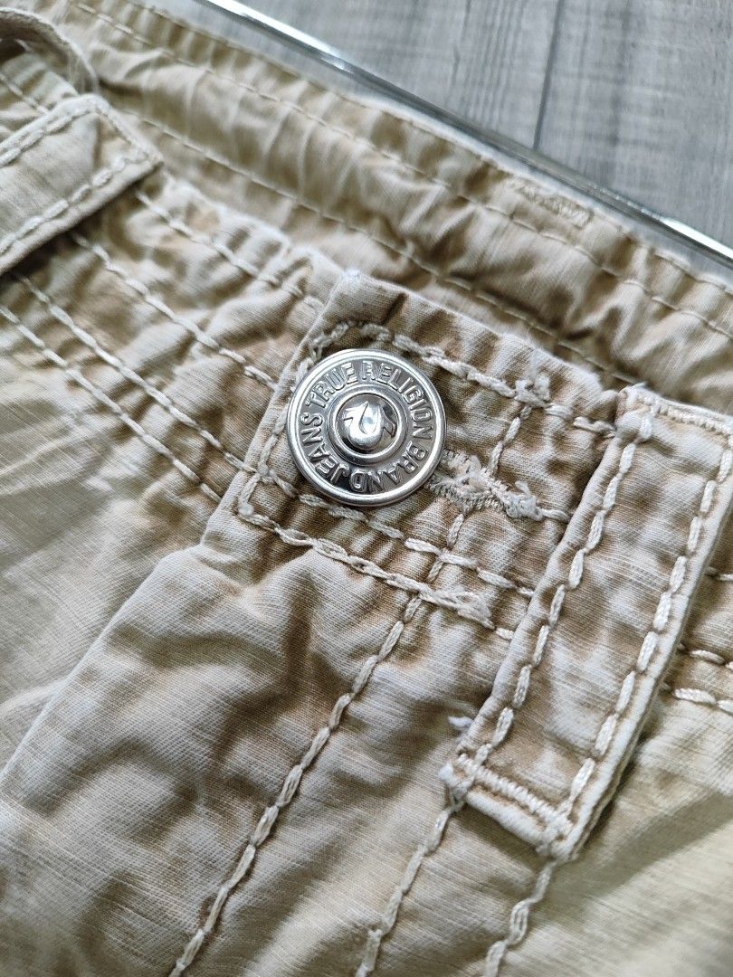 True Religion Cargo Shorts size 34 Men s Fashion Bottoms Shorts