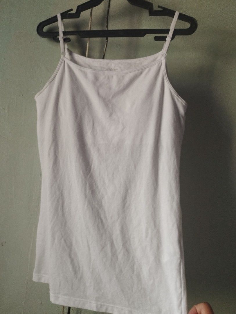 UNIQLO Airism Camisole, Women's Fashion, Tops, Sleeveless on Carousell