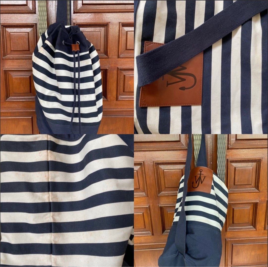 Uniqlo x JW Anderson Duffle bag / slingbag / preloved uniqlo / tas