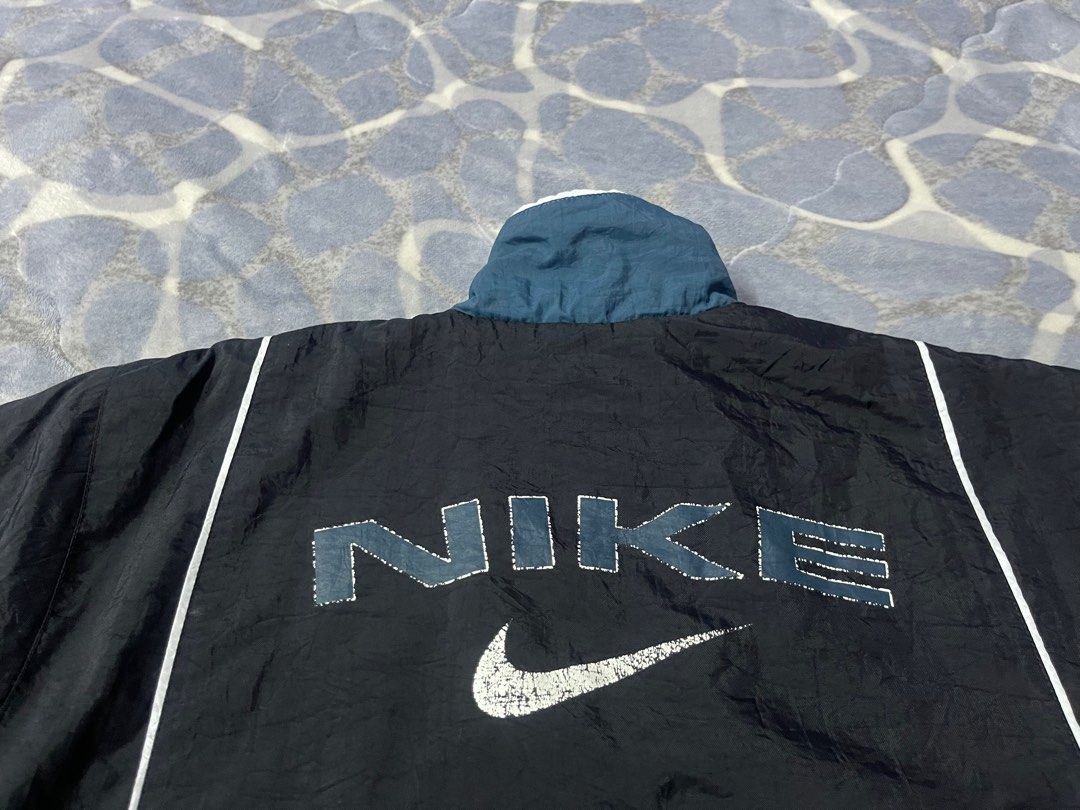 Nike big logo jacket sales