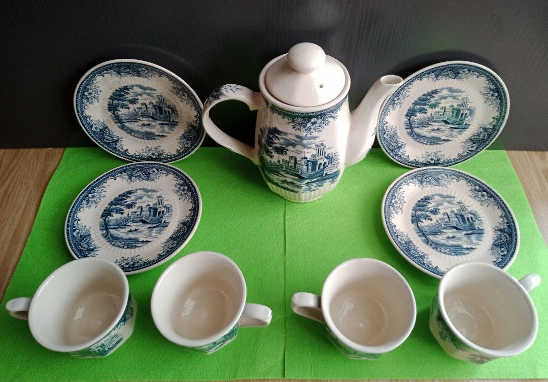 Vintage Western Teapot Set, Hobbies & Toys, Memorabilia & Collectibles