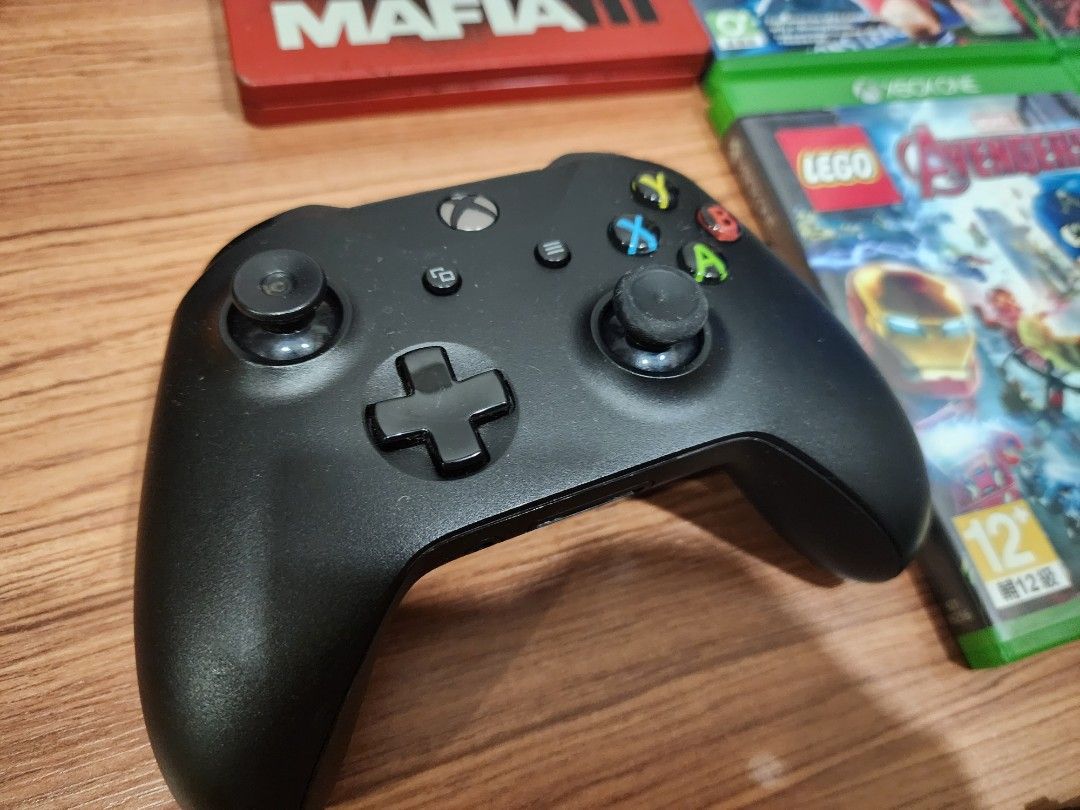 XBOX ONE CONTROLLER & GAMES, Video Gaming, Video Game Consoles, Xbox on