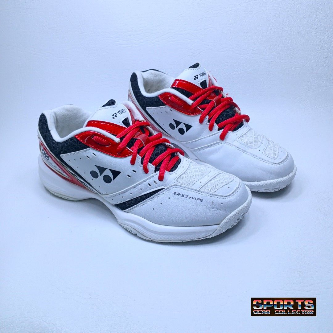 YONEX POWER CUSHION 28