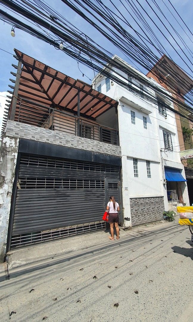 3STOREY 7BEDROOM HOUSE & LOT FOR SALE IN WAWA, TAGUIG CITY, Property