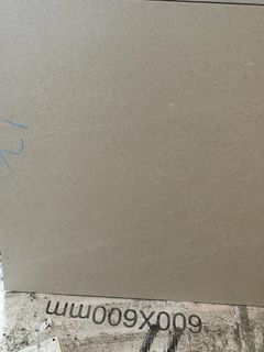 （分類：）位於 。 由 figaros 提交（商品編號 1258394612，圖片 1）。簡介： 。