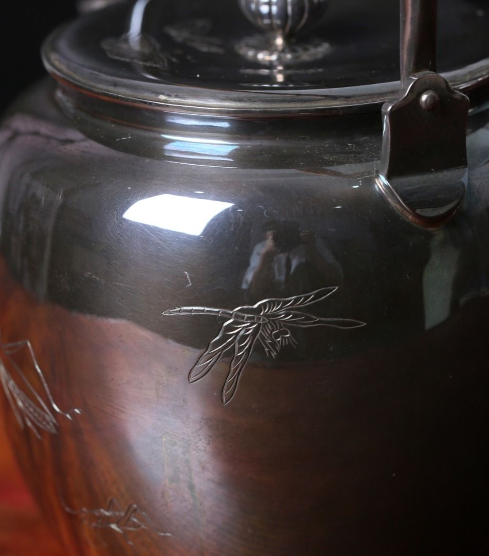 日本百年金工名號竹影堂榮真造純銀蟲趣紋提梁壺（附木盒） , 興趣及