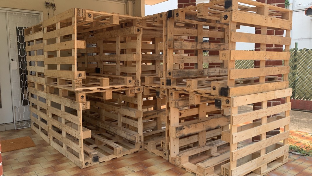 ** FREE WOODEN PALLETS**, Furniture & Home Living, Furniture, Other