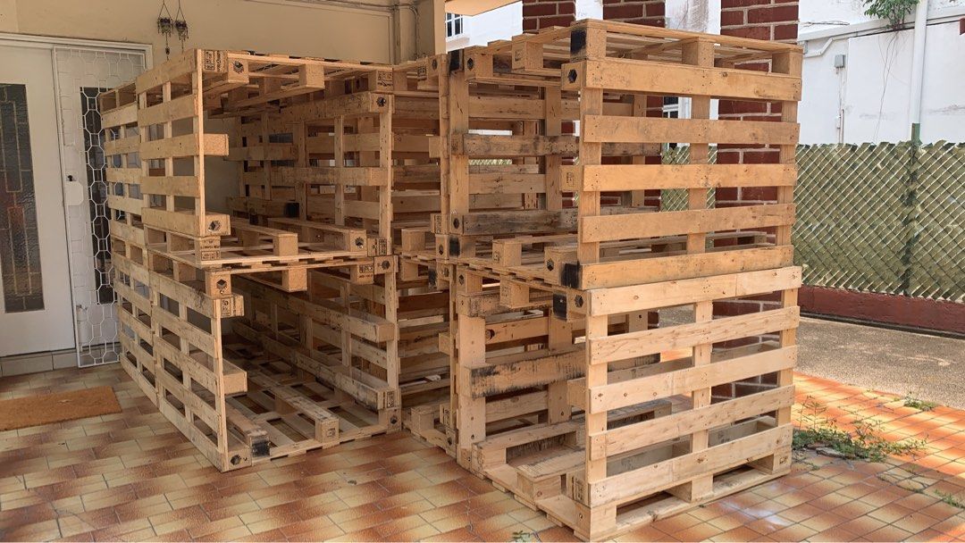 ** FREE WOODEN PALLETS**, Furniture & Home Living, Furniture, Other