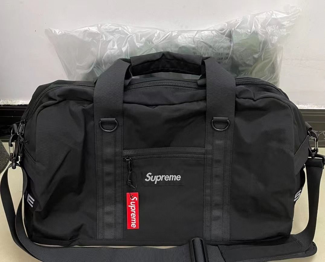 潮牌Supr 23SS Field Duffle Bag 旅行包健身包手提包桶包拎包, 名牌
