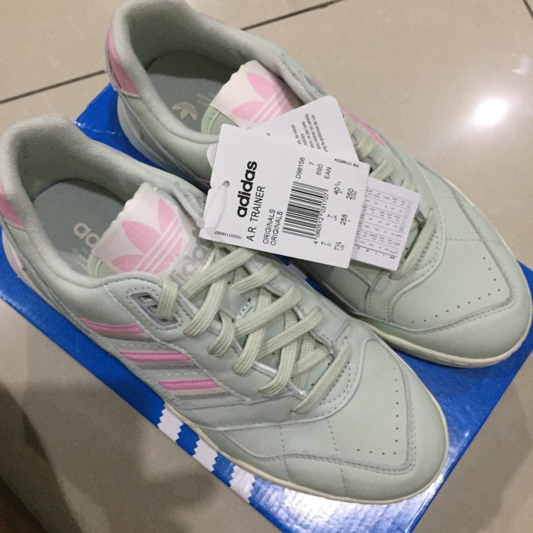 Adidas A.R. Trainer Linen Green/True Pink - D98156