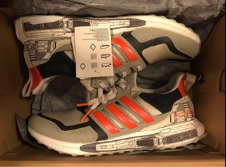 adidas gazelle silver green womens adidas Ultra Boost Light GORE-TEX Mens Running Shoes