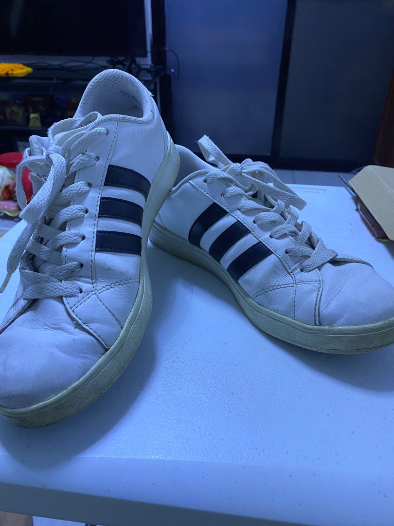 Adidas White Shoes, Women's Fashion, Footwear, Sneakers on Carousell