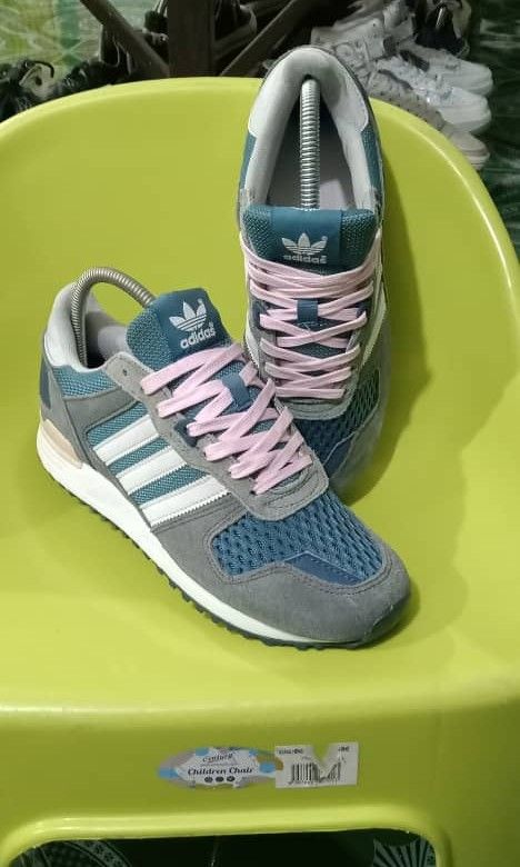 Adidas zx online 700 Gris