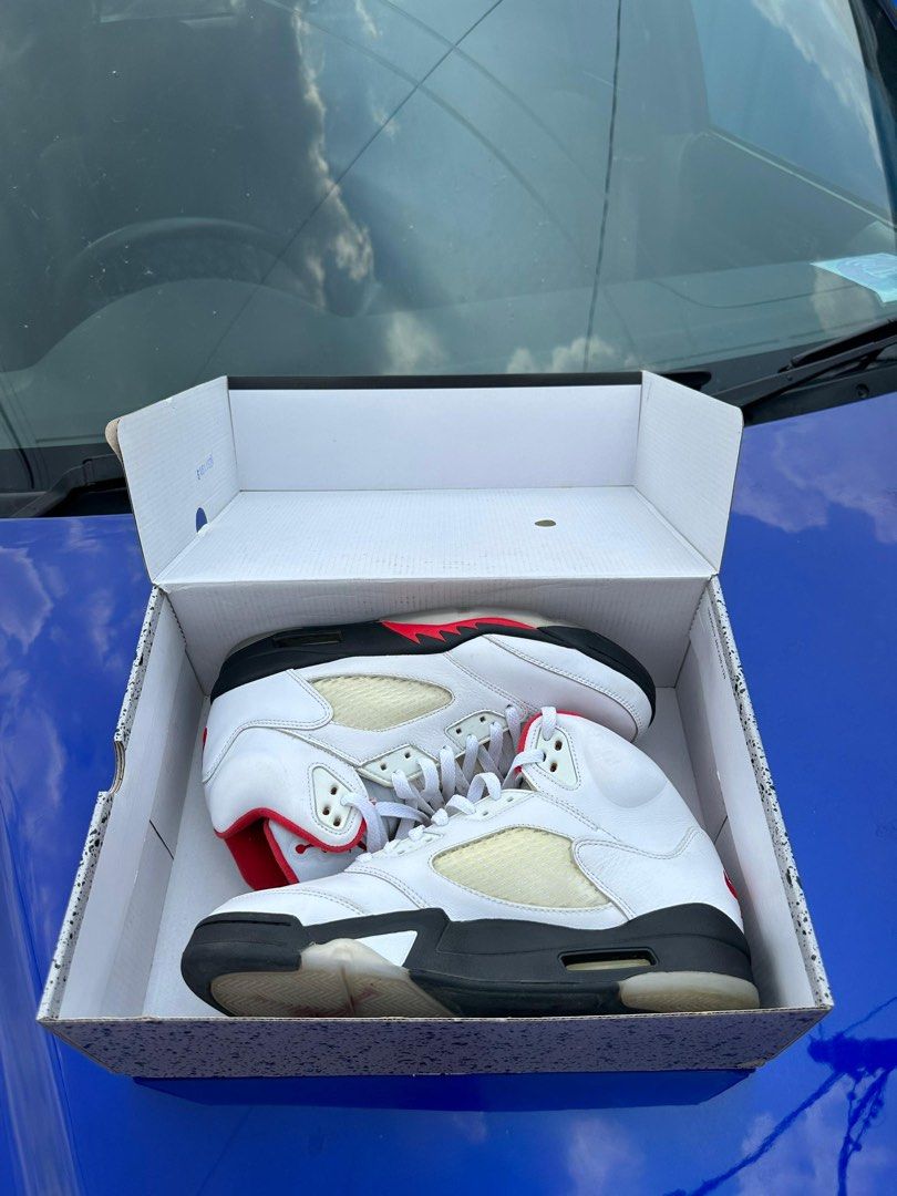 Fake jordan outlet retro 5