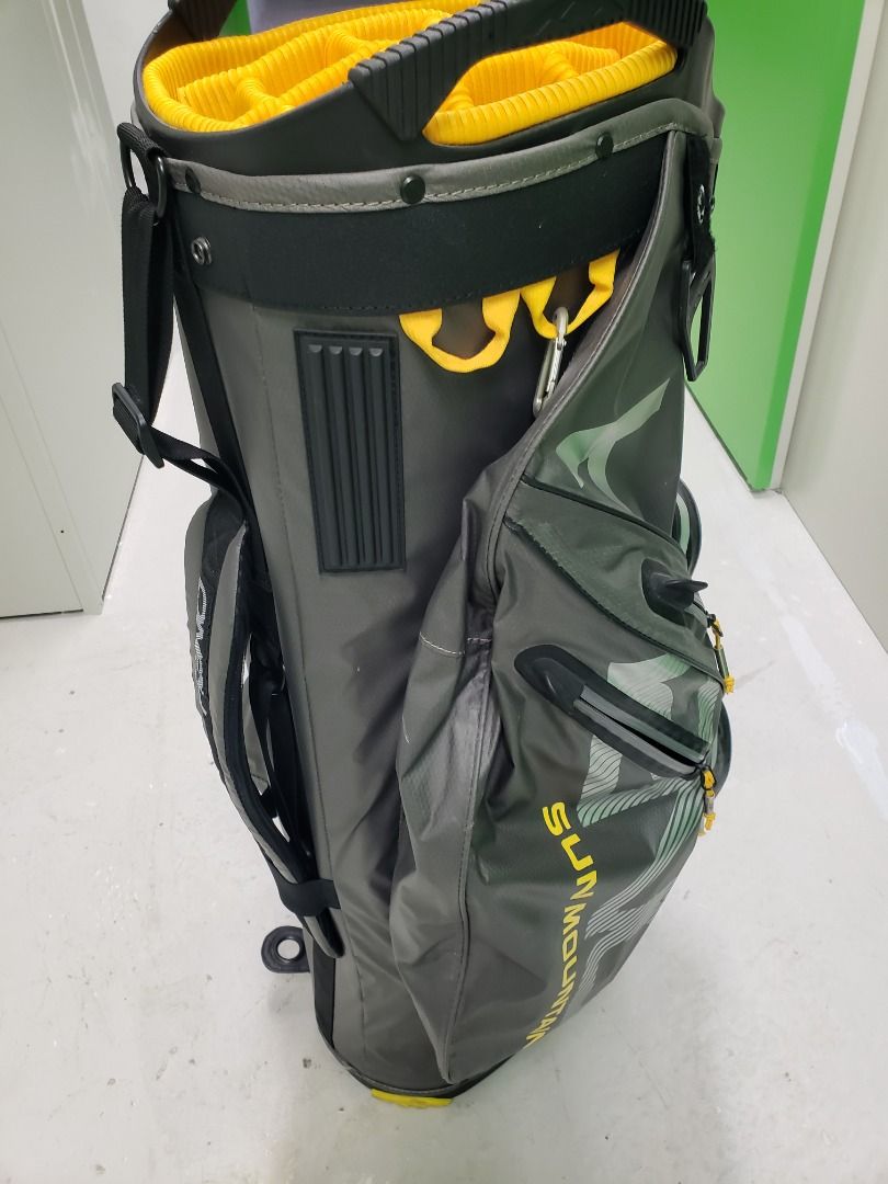 Almost new Sun Mountain H2NO Water Proof Golf Bag, 運動產品, 運動