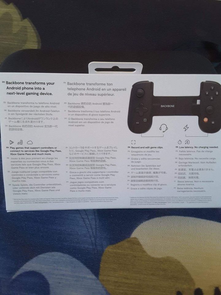 Backbone One Controller Type C (Category: Controllers) located in Sungai Rambai. Submitted by muhammadz94 (Listing ID 1258424806, Image 2). Description: Used like new. Jual sebab dah beli Playstation Edition(White). Harga Tetap. Nett price. Muar/Tangkak sahaja Ws OI776865I3.