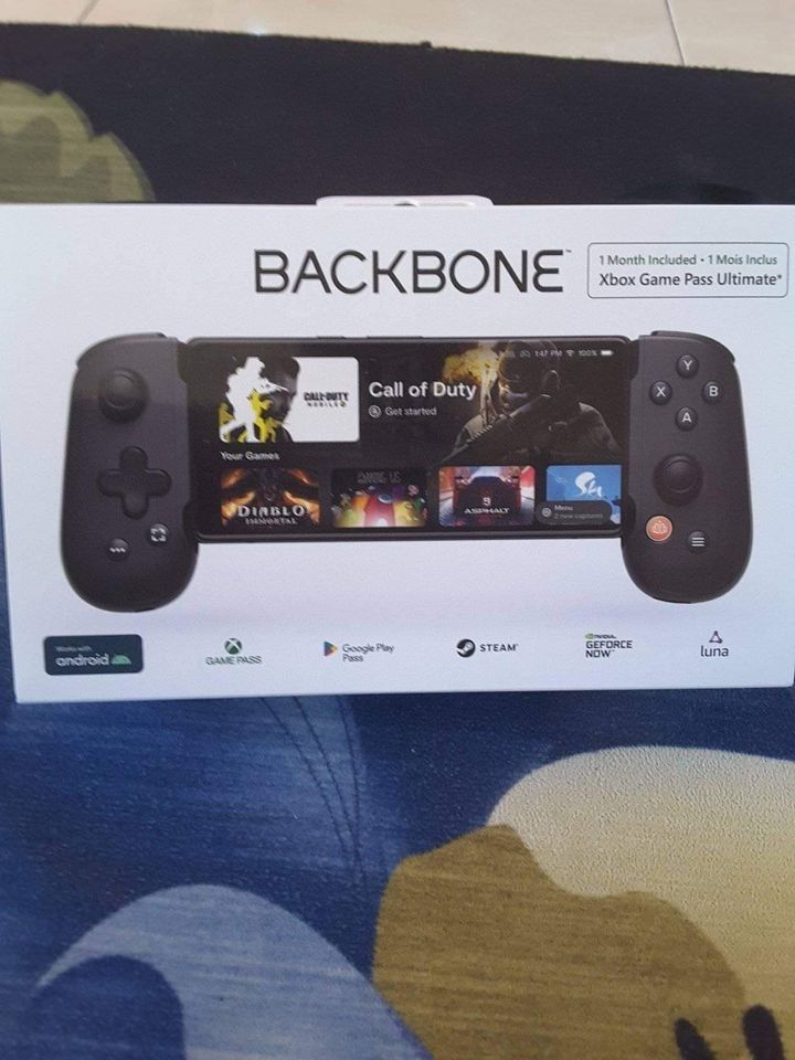 Backbone One Controller Type C (Category: Controllers) located in Sungai Rambai. Submitted by muhammadz94 (Listing ID 1258424806, Image 3). Description: Used like new. Jual sebab dah beli Playstation Edition(White). Harga Tetap. Nett price. Muar/Tangkak sahaja Ws OI776865I3.