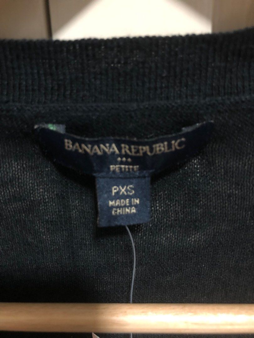 Banana Republic black shrug (Category: Coats, Jackets and Outerwear) located in Mandaluyong City. Submitted by applebss (Listing ID 1258456320, Image 3). Description: Banana republic short black knit shrug. Brand new,still with tag. Bought in US for $39.99. Size Petite XS ,will fit uP to size S.