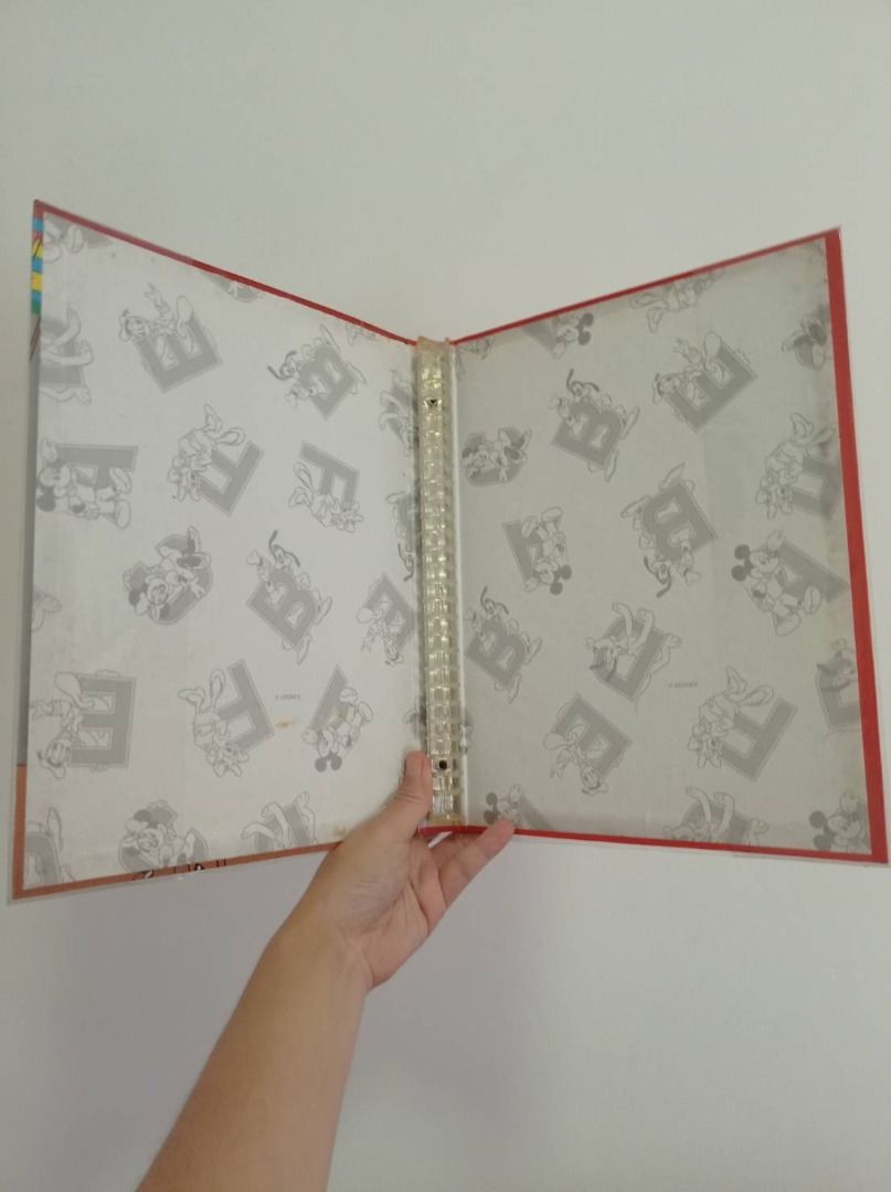 Binder Anak B5 Disney Mickey Minnie Mouse, Buku & Alat Tulis, Buku di  Carousell