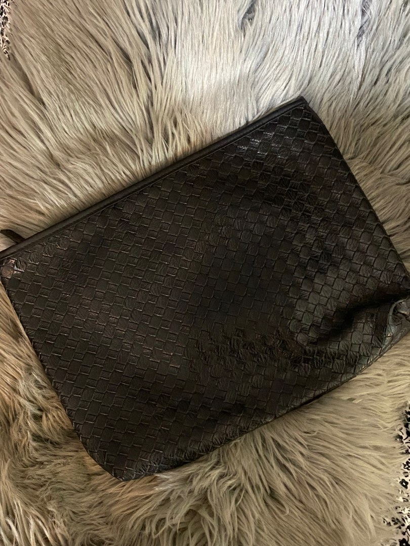 Black envelope bag, Women's Fashion, Bags & Wallets, Clutches on Carousell