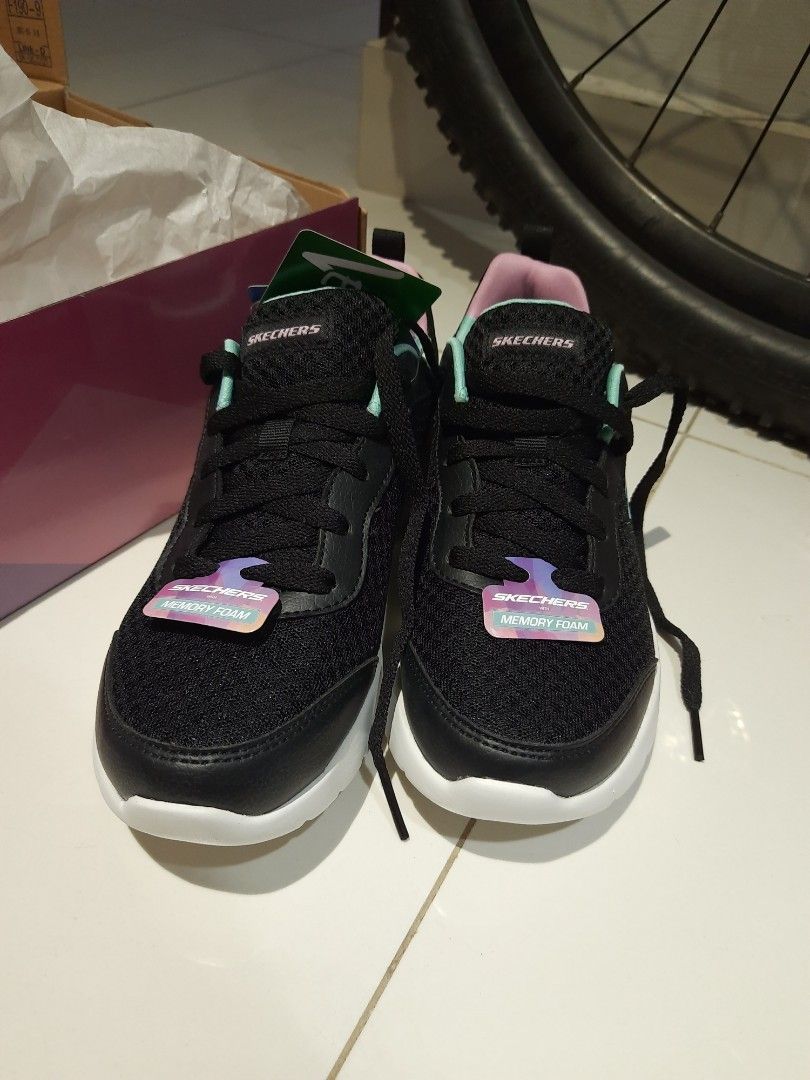 All black clearance skechers memory foam