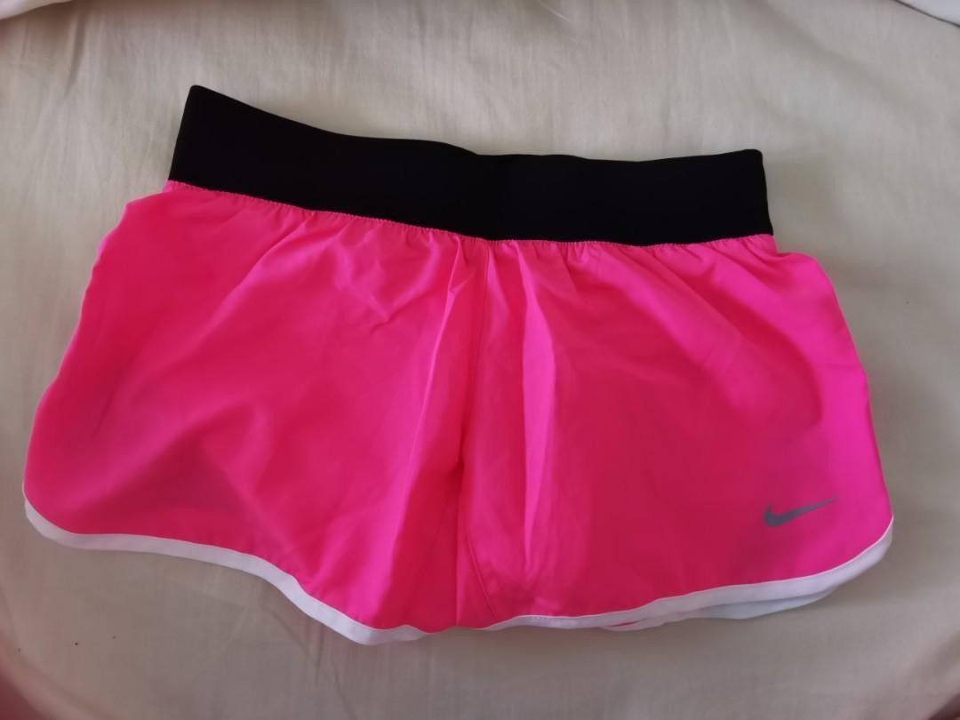 Nike Girls Dri-Fit pink Shorts size M 