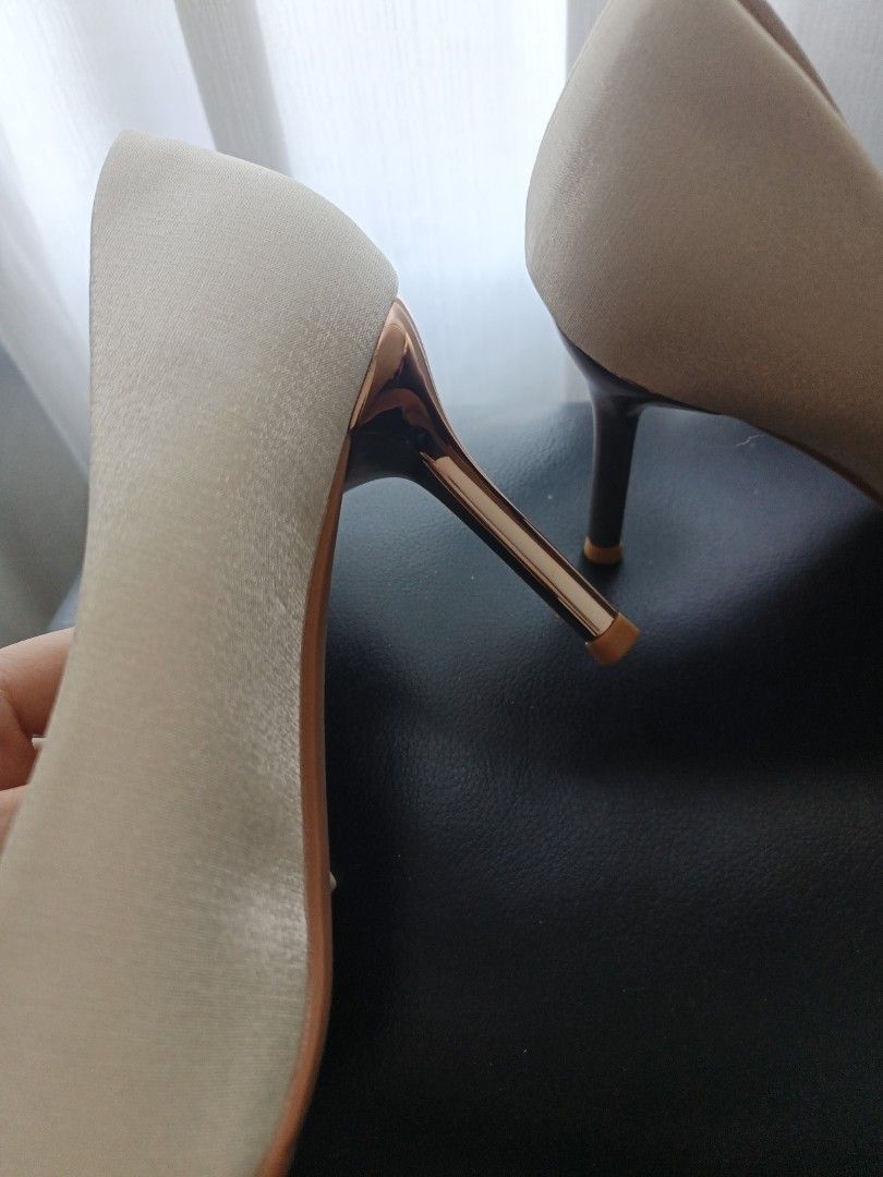 White and rose gold pumps cheap