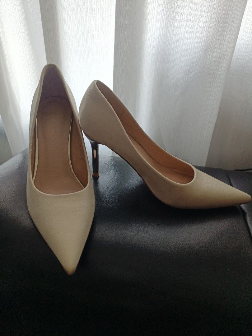 White and rose gold pumps discount