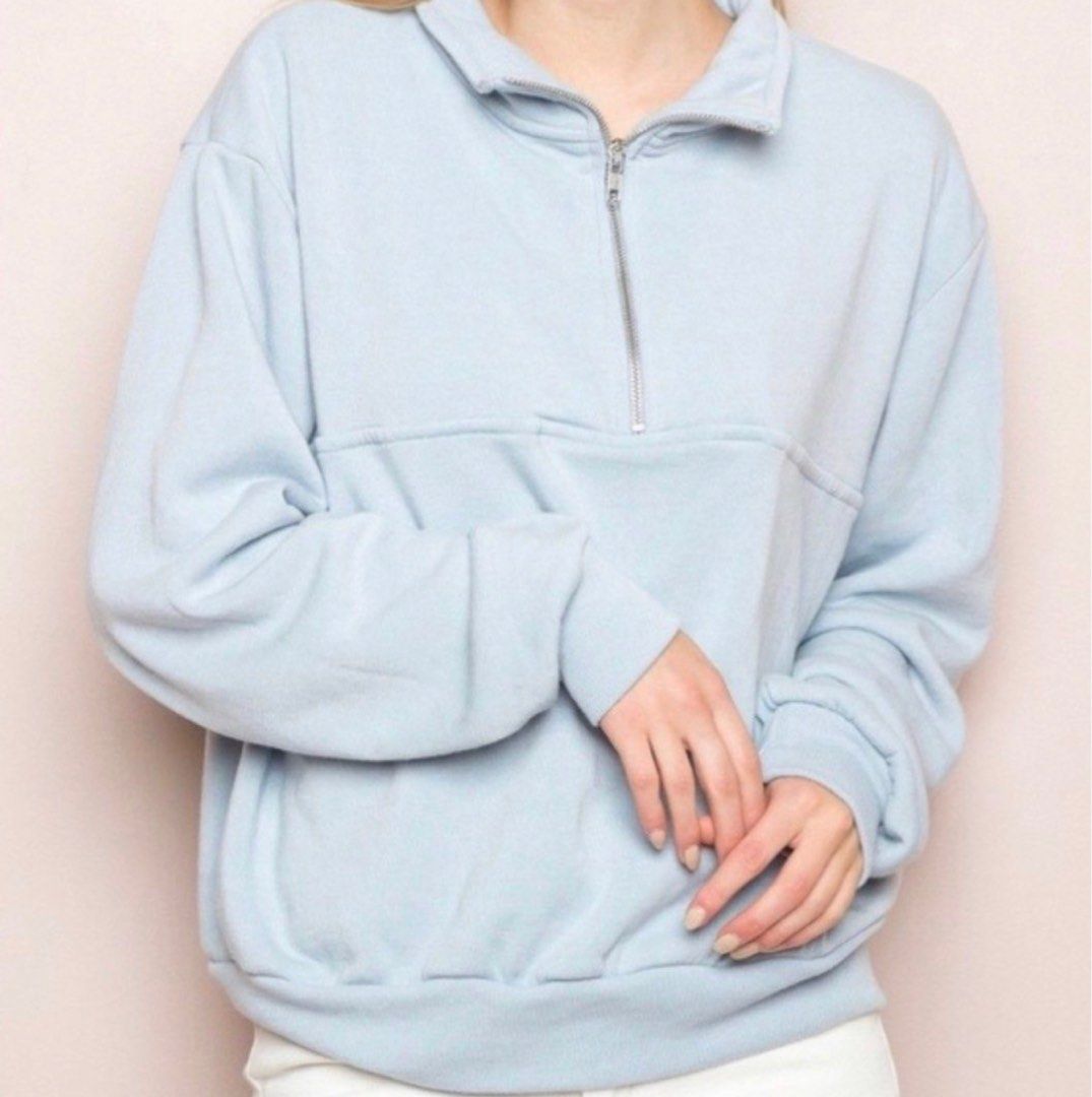 brandy melville missy sweatshirt light blue