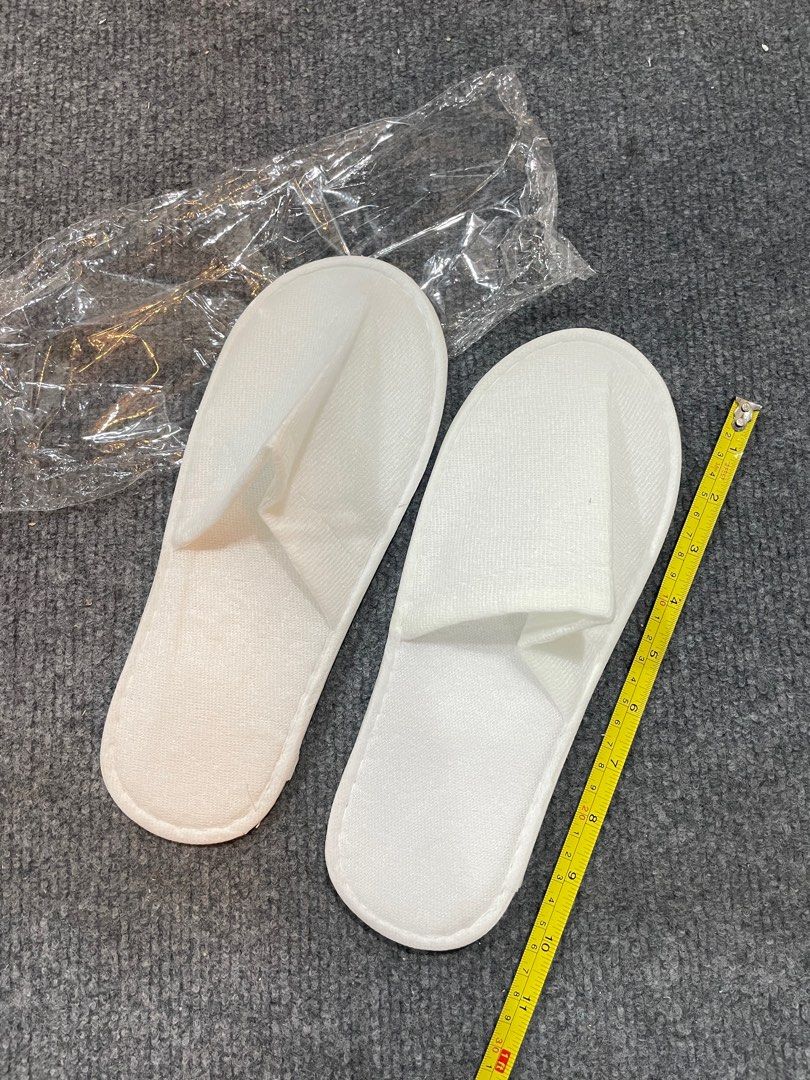 Cheap best sale white slippers