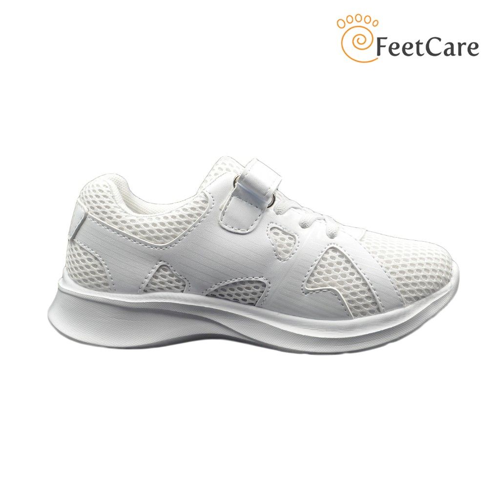 Relaxo school new arrivals shoes white