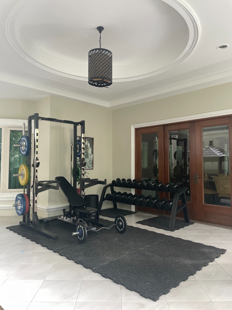 Complete Home Gym Set, Sports Equipment, Exercise & Fitness, Weights