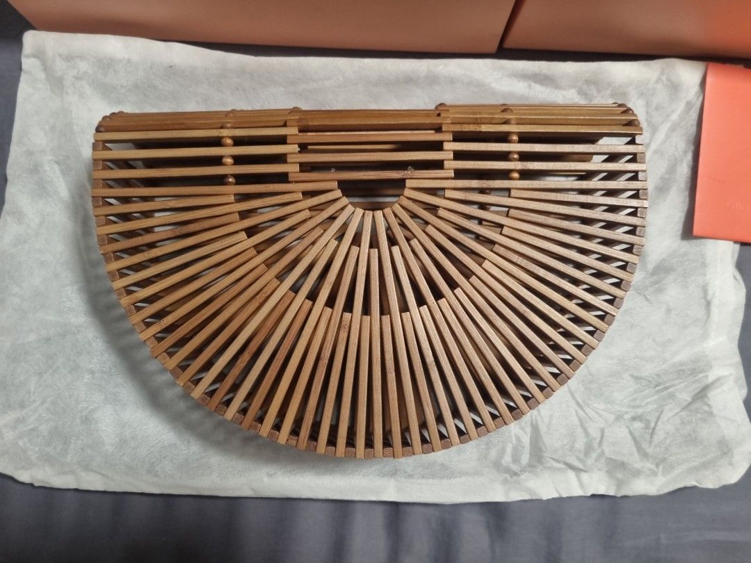 Gaia top bamboo bag