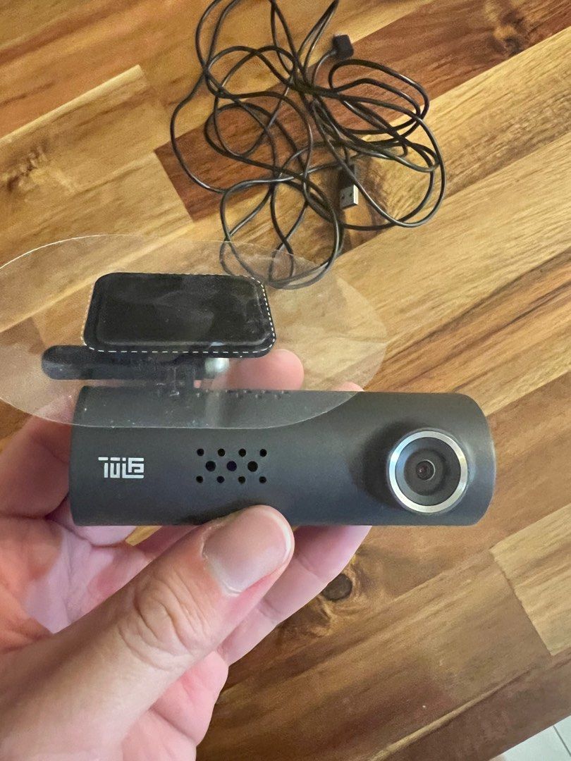 dashcam 70mai with memory card, Auto Accessories on Carousell