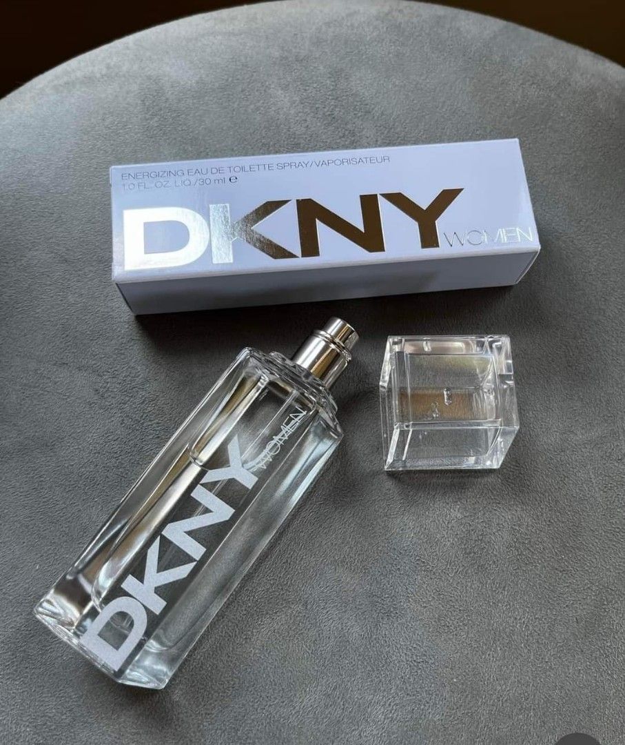 Donna Karan Women Energizing Donna Karan perfume - a fragrance for