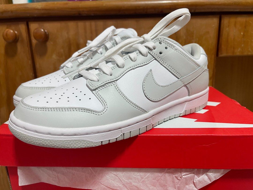 Red and white best sale nike dunks